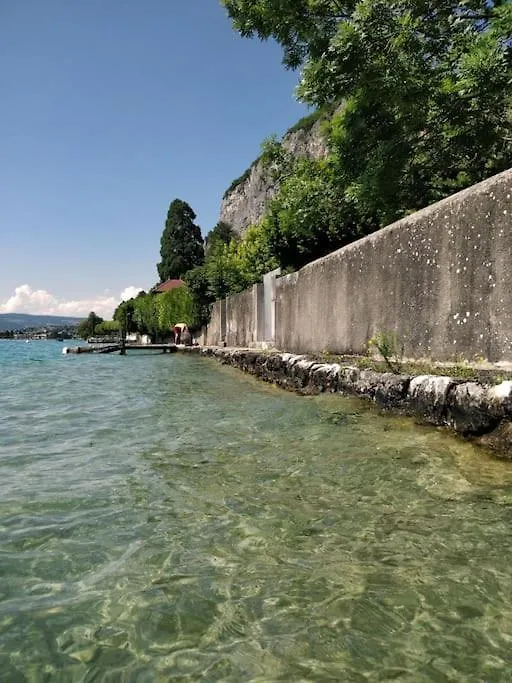 Two Bathrooms And Wc, Fireplace, Historical Center Annecy Apartment